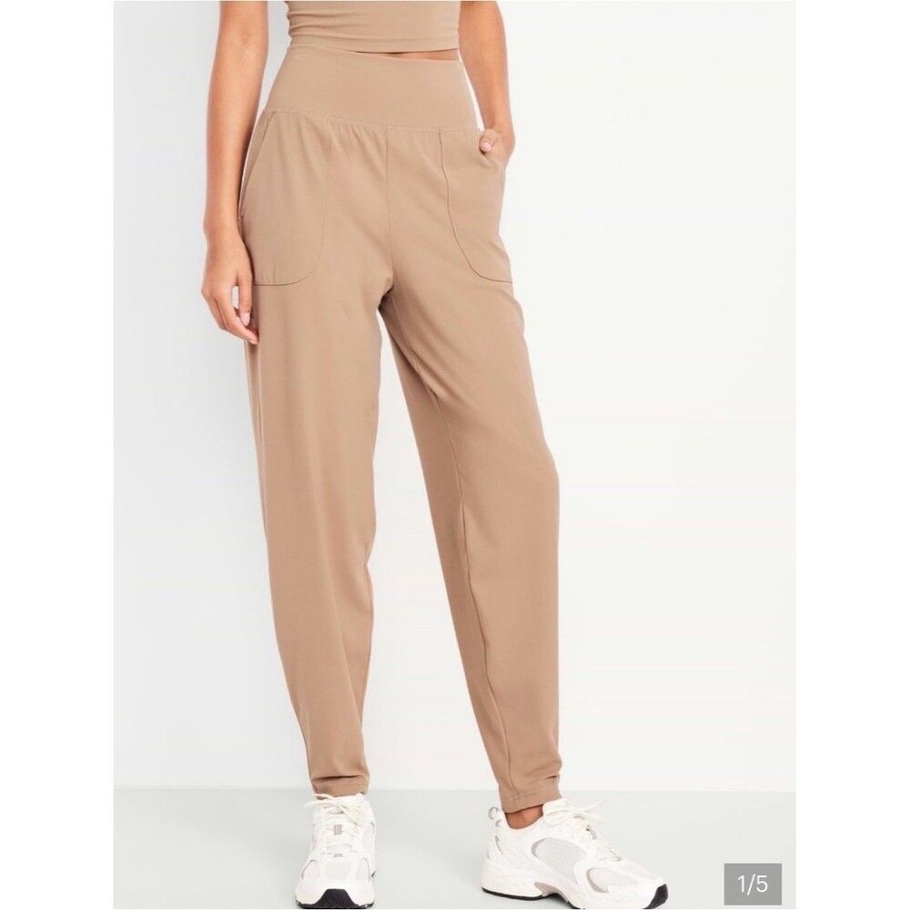 Old Navy High-Waist Jogger Pants in Camel Beige